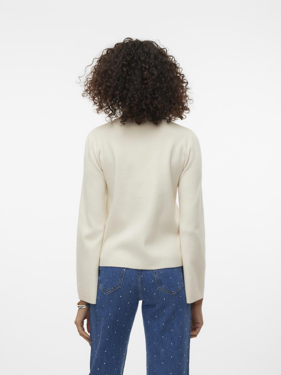 model_shot-back